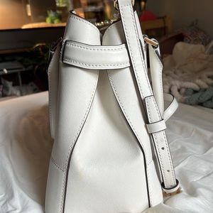 Micheal Kors Large Optic White Satchel. Leather